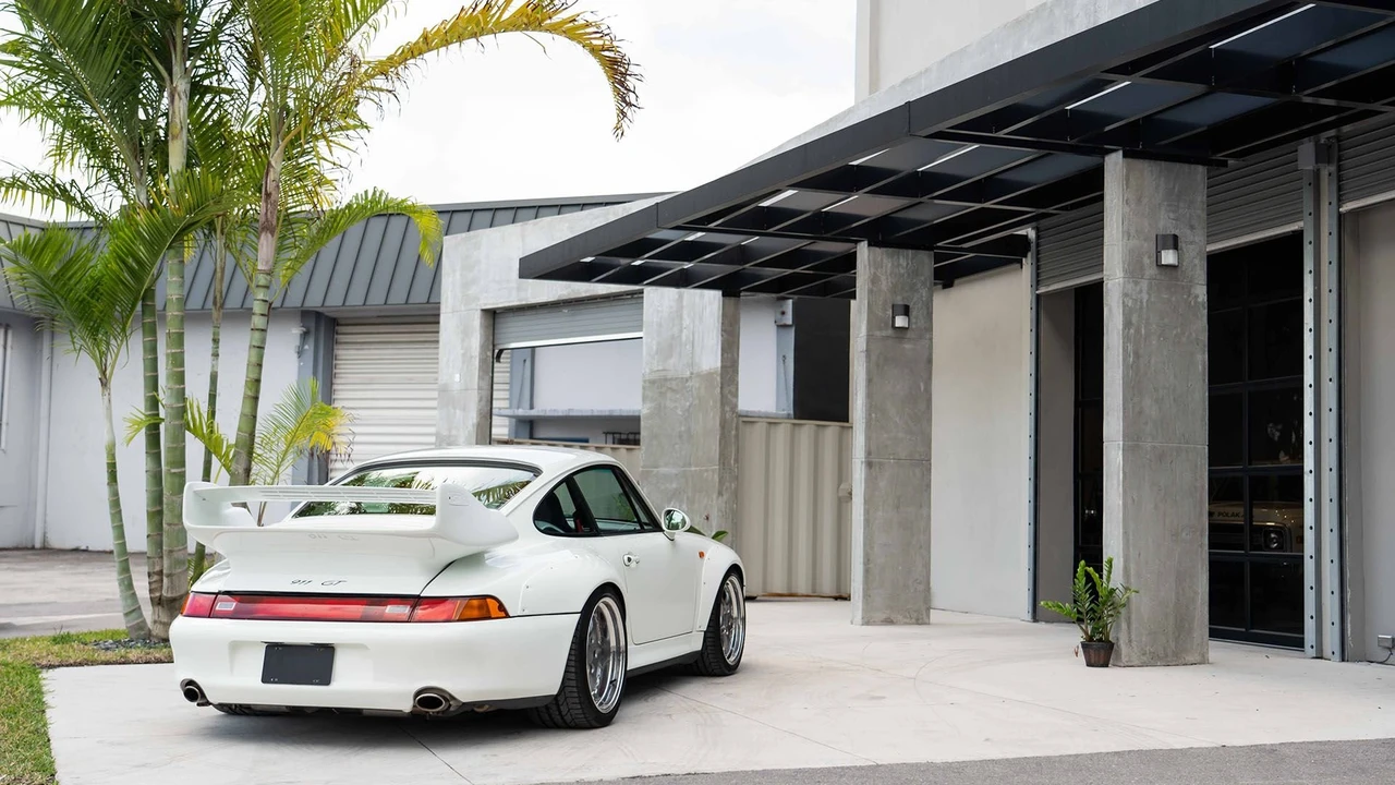1996 Porsche 993 GT2 - Image 18 of 31