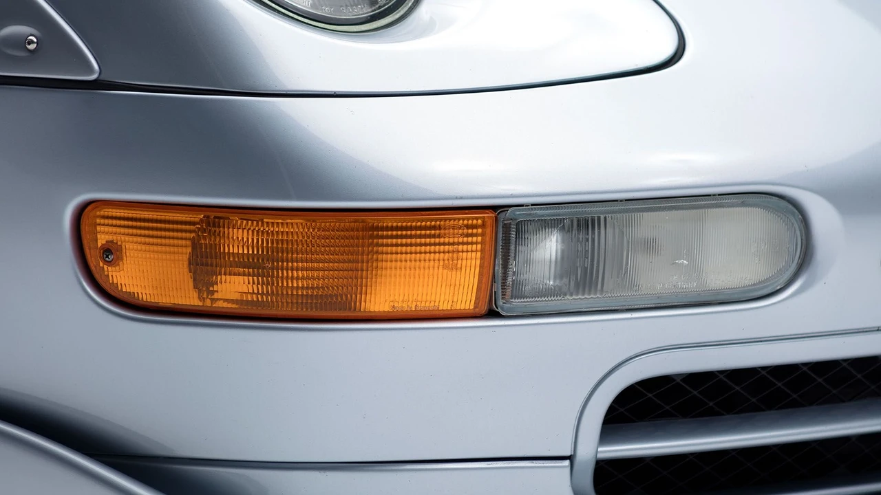 1996 Porsche 993 GT2 - Image 11 of 31
