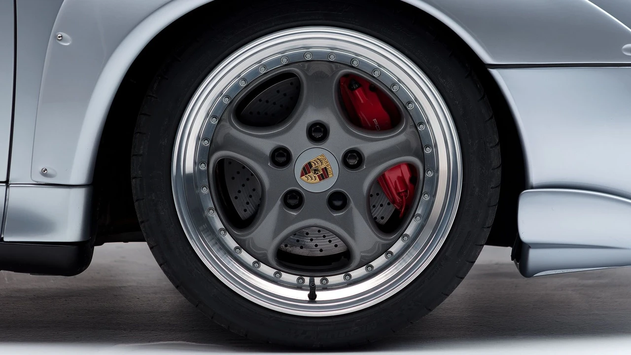1996 Porsche 993 GT2 - Image 23 of 31