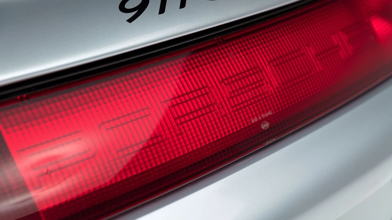 1996 Porsche 993 GT2 - Image 19 of 31