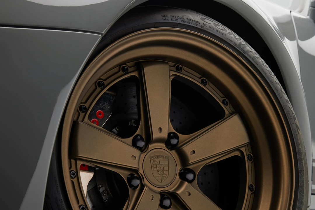1996 Porsche Reimagined by Singer - Image 28 of 31