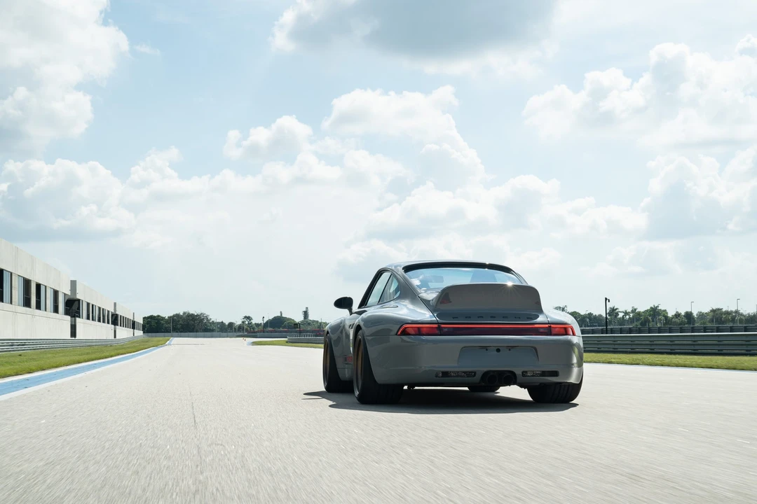 1996 Porsche 993 Carrera - Image 17 of 31