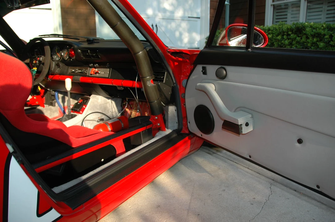 1996 Porsche 993 Carrera - Image 14 of 31