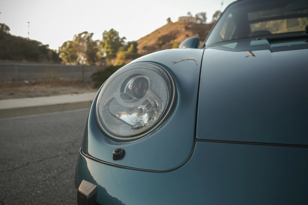 1996 Porsche 993 Carrera - Image 17 of 31