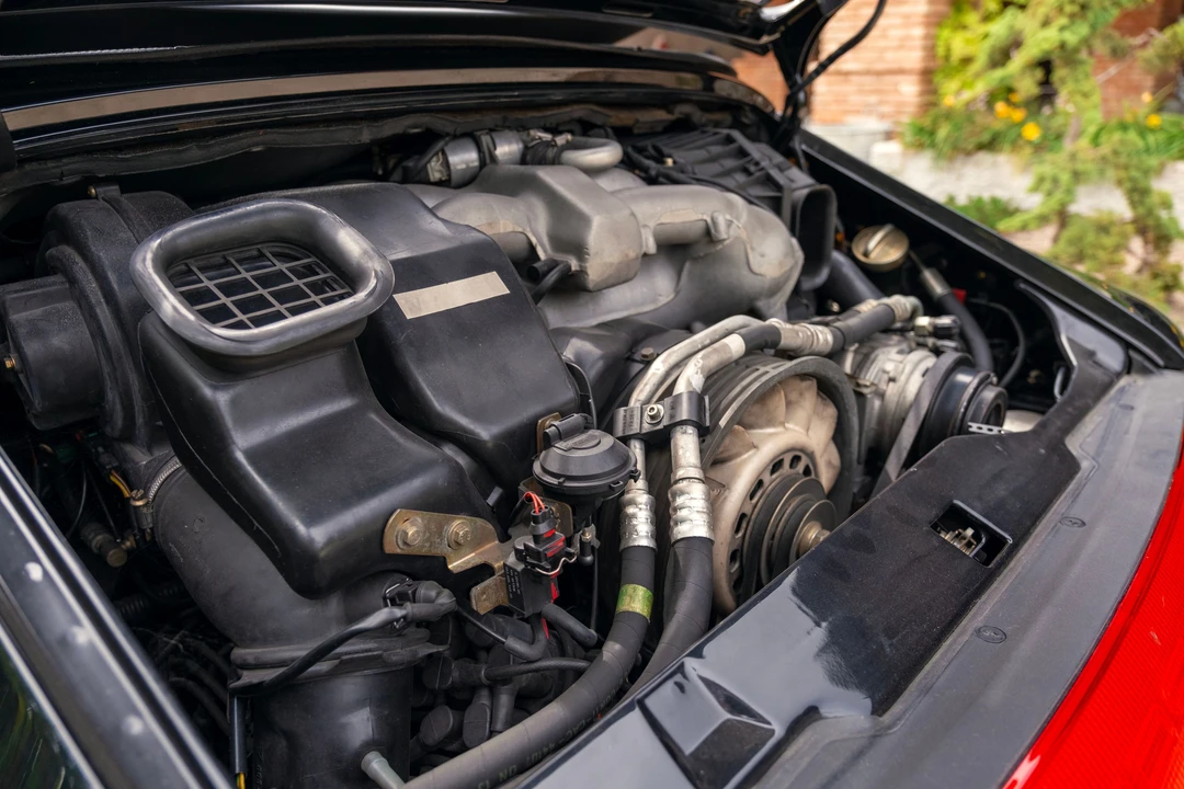 1996 Porsche 993 Carrera 4 - Image 4 of 31