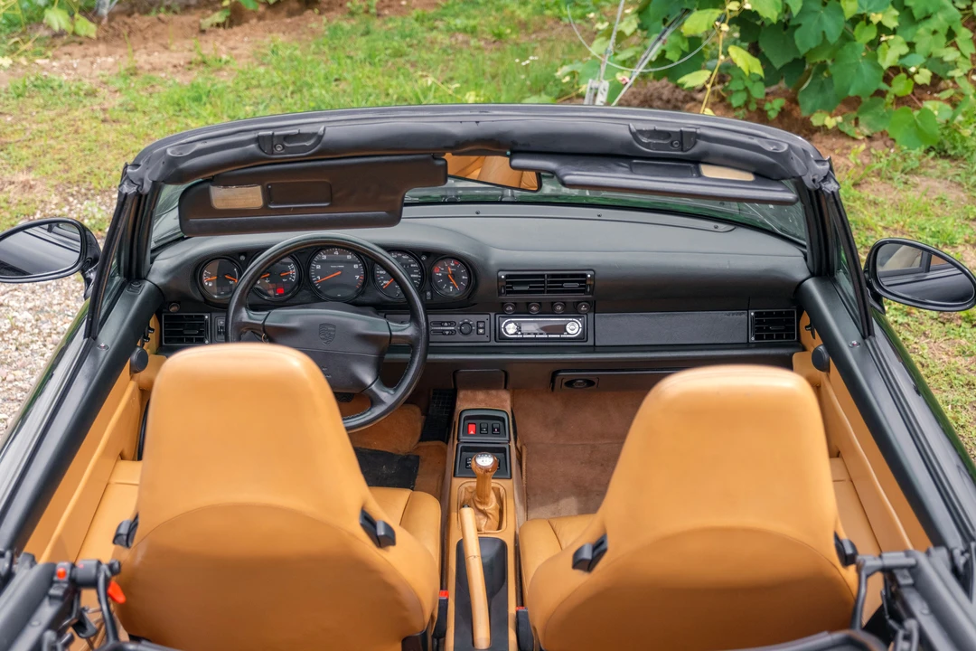 1996 Porsche 993 Carrera 4 - Image 25 of 31