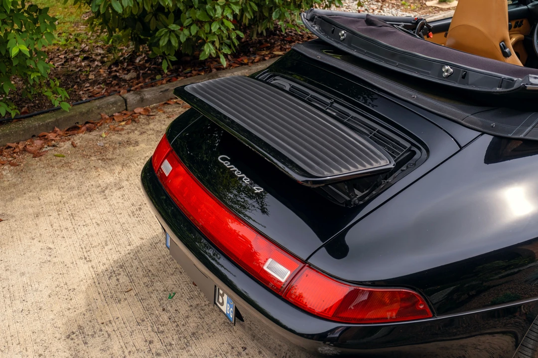 1996 Porsche 993 Carrera 4 - Image 10 of 31
