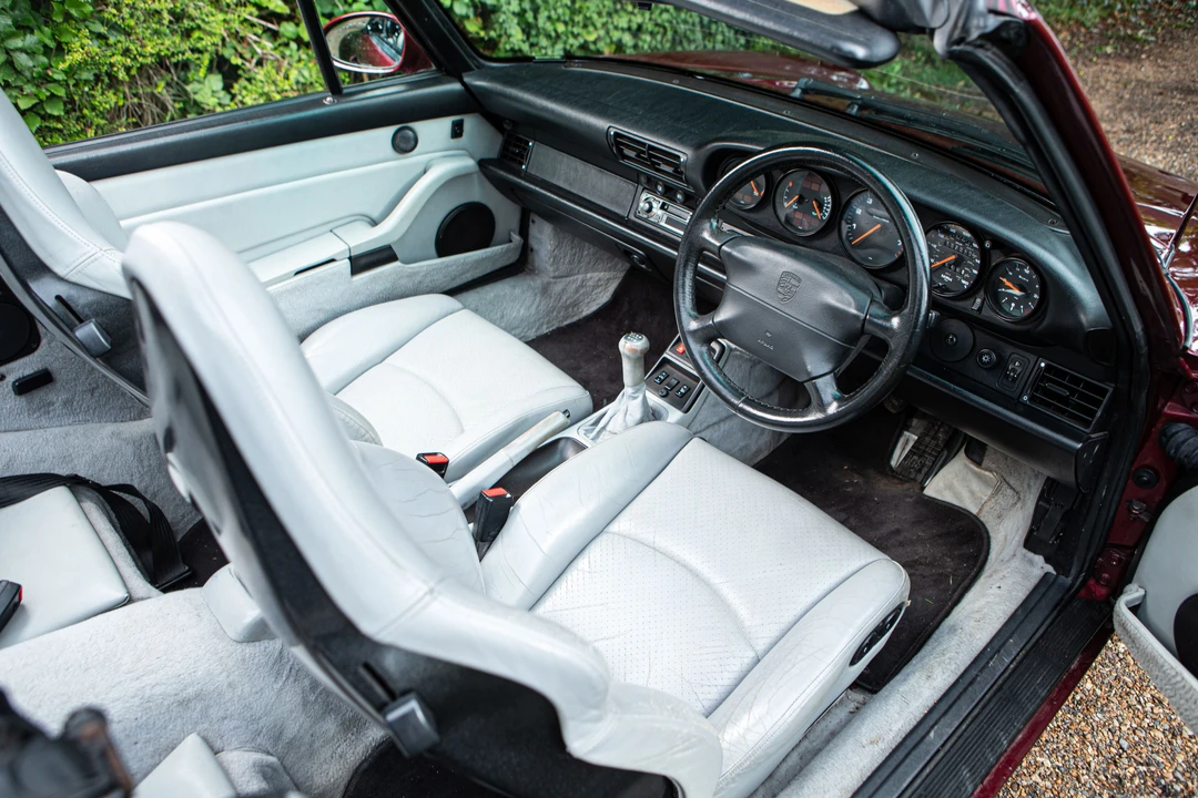 1996 Porsche 993 Carrera 4 - Image 7 of 23