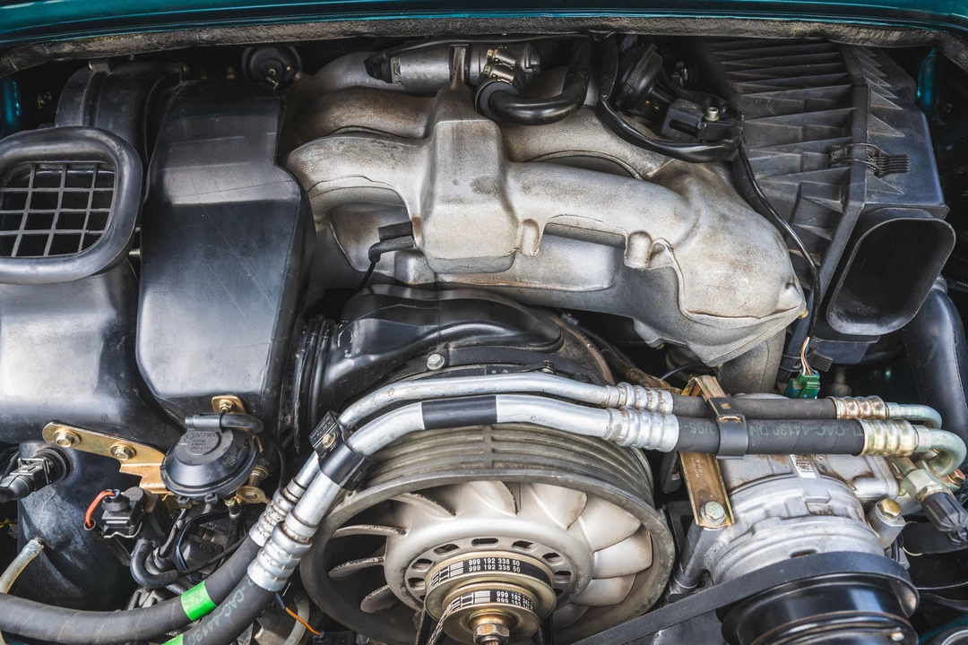 1996 Porsche 993 Carrera 4 - Image 26 of 31