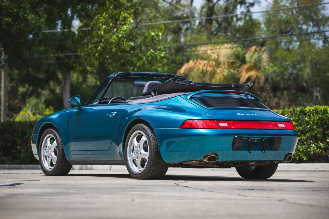 1996 Porsche 993 Carrera 4 - Image 4 of 31