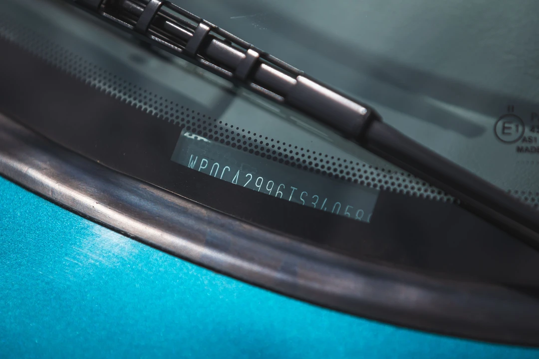 1996 Porsche 993 Carrera 4 - Image 21 of 31