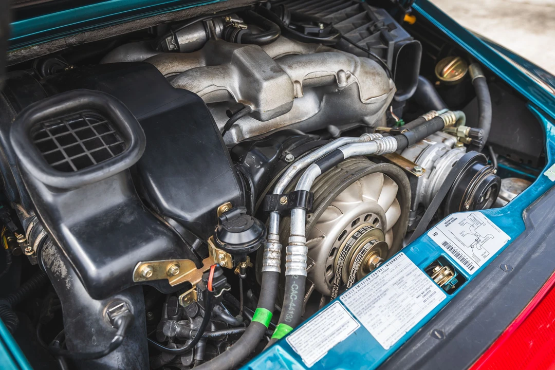 1996 Porsche 993 Carrera 4 - Image 6 of 31