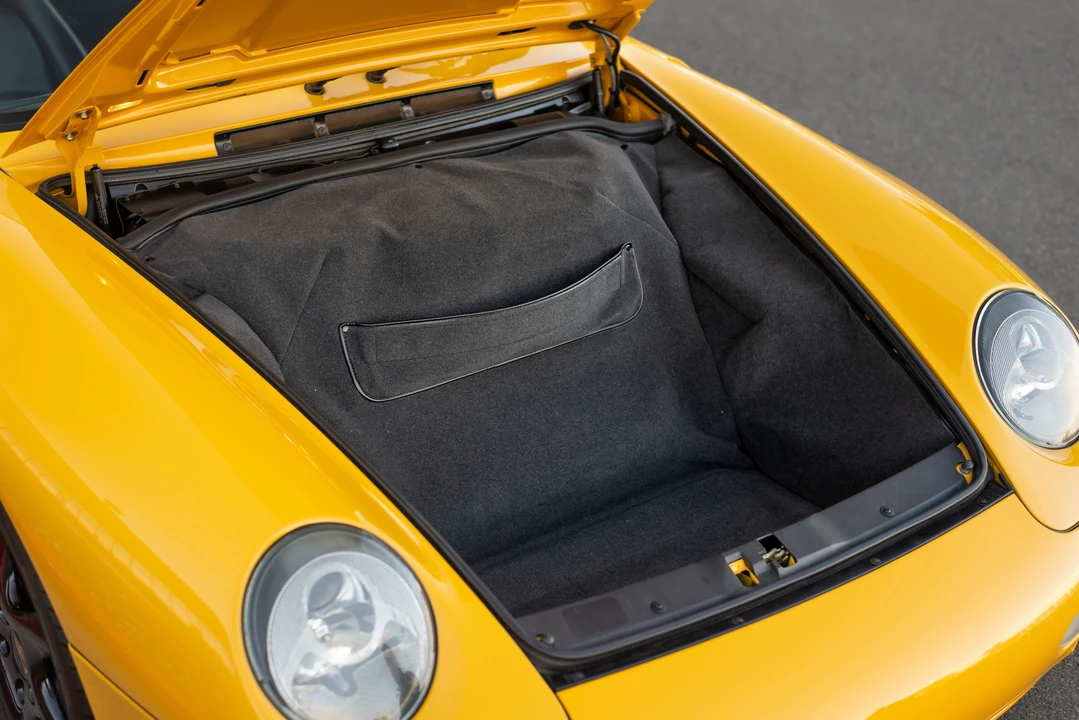 1996 Porsche 993 Carrera - Image 8 of 31