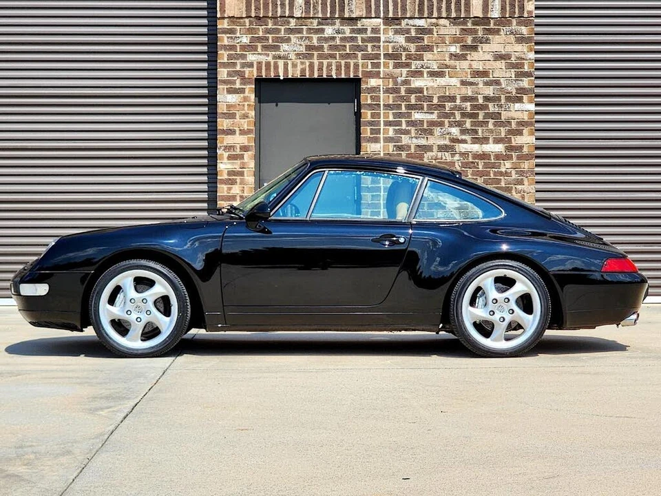 1996 Porsche 993 Carrera - Image 2 of 31