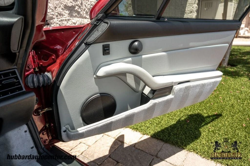 1996 Porsche 993 Carrera - Image 24 of 31