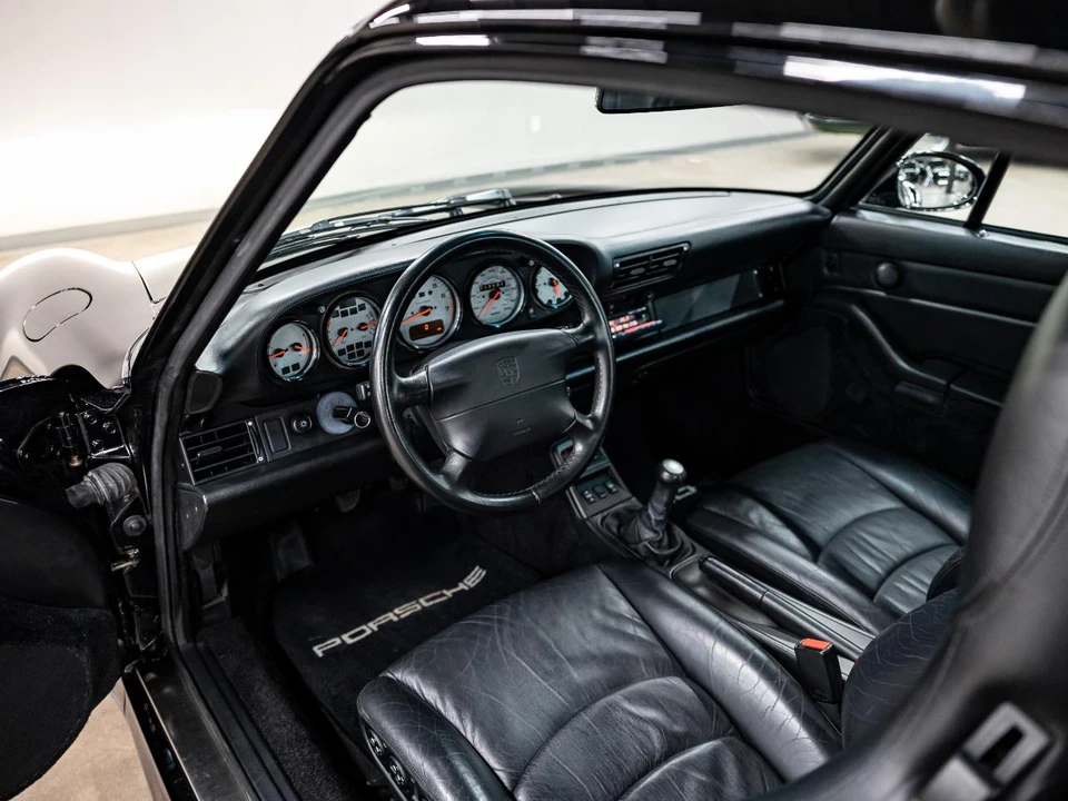 1996 Porsche 993 Carrera - Image 24 of 31