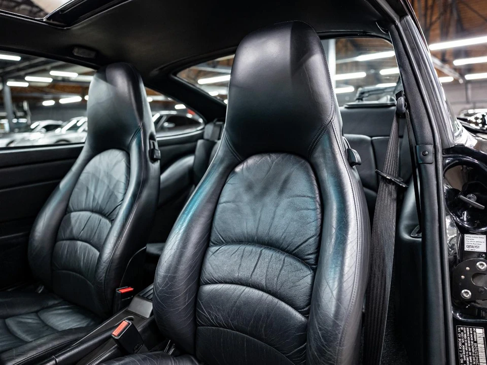 1996 Porsche 993 Carrera - Image 27 of 31