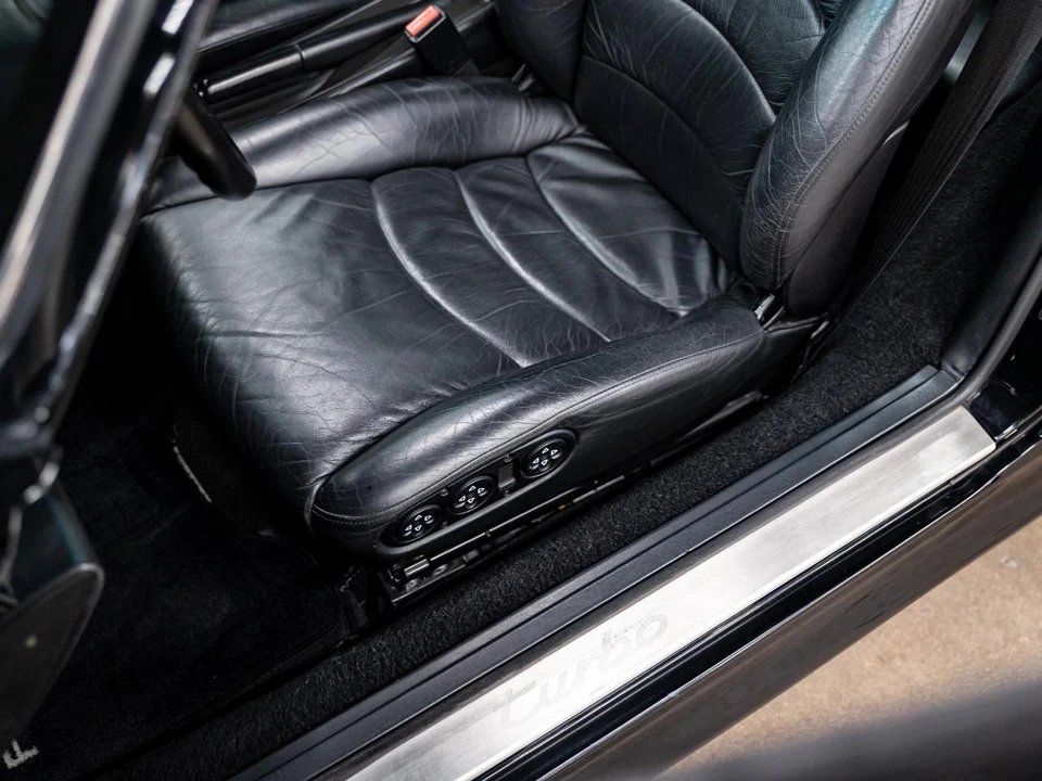 1996 Porsche 993 Carrera - Image 28 of 31