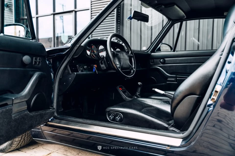 1996 Porsche 993 Carrera 4 - Image 10 of 20