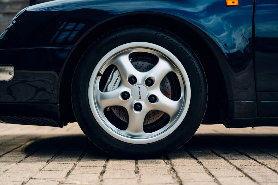 1996 Porsche 993 Carrera 4 - Image 3 of 20