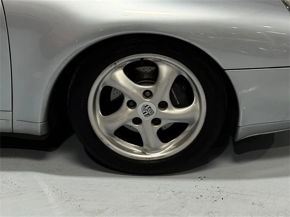 1996 Porsche 993 Carrera - Image 25 of 31