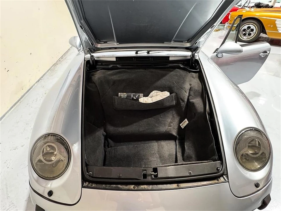 1996 Porsche 993 Carrera - Image 29 of 31