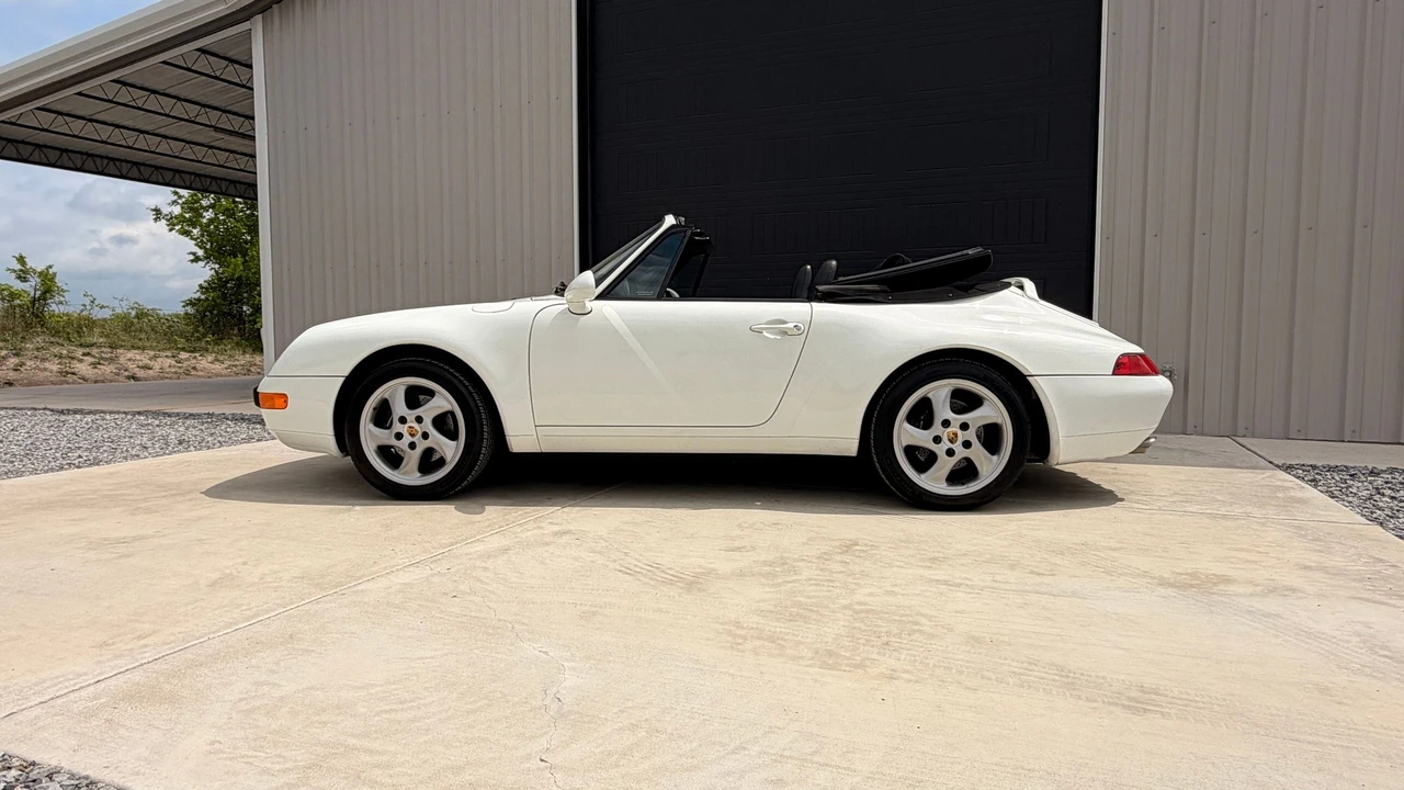 1996 Porsche 993 Carrera - Image 4 of 31