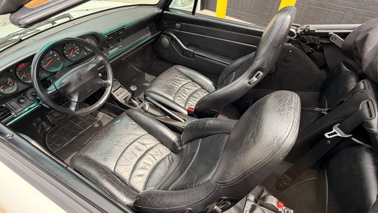 1996 Porsche 993 Carrera - Image 14 of 31
