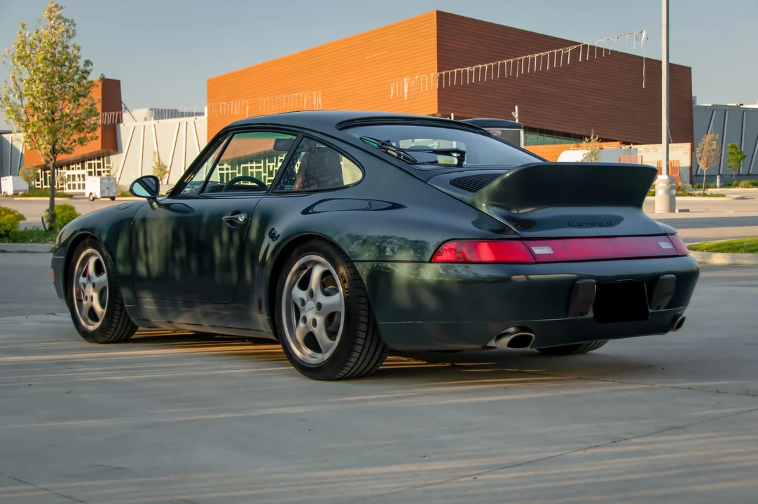1996 Porsche 993 Carrera 4 - Image 5 of 6