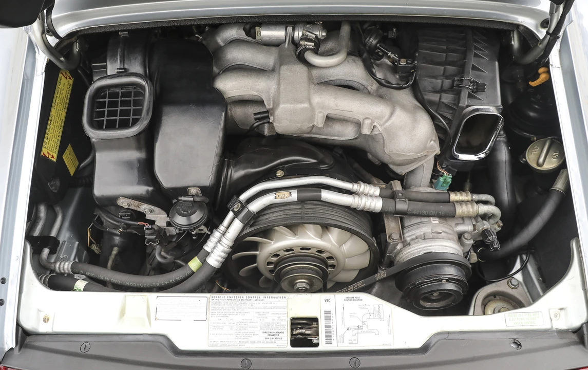 1996 Porsche 993 Carrera 4S - Image 25 of 30