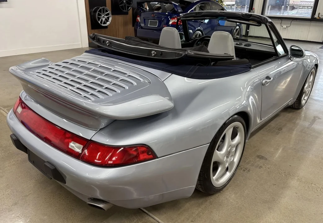 1996 Porsche 993 Carrera - Image 12 of 31