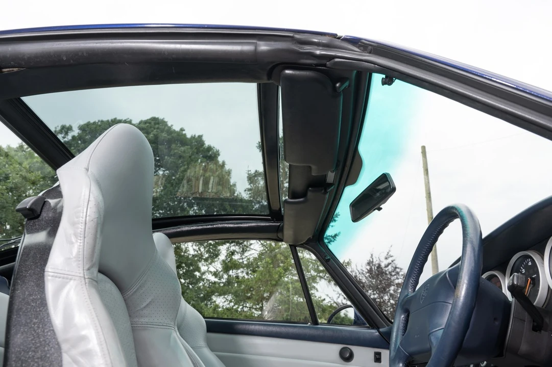 1996 Porsche 993 Targa - Image 25 of 30
