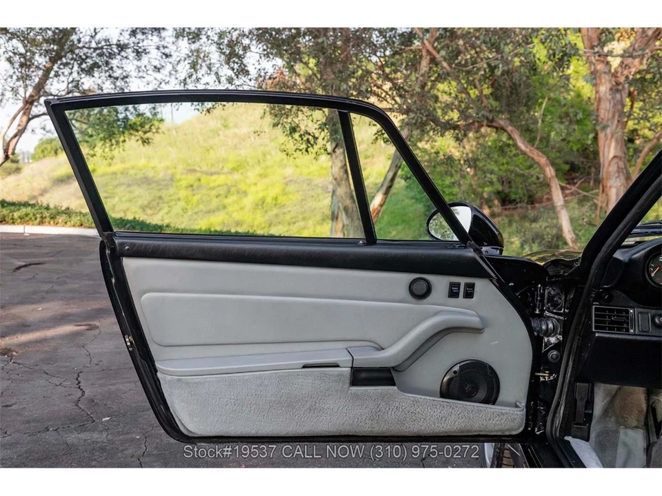 1996 Porsche 993 Carrera - Image 21 of 31