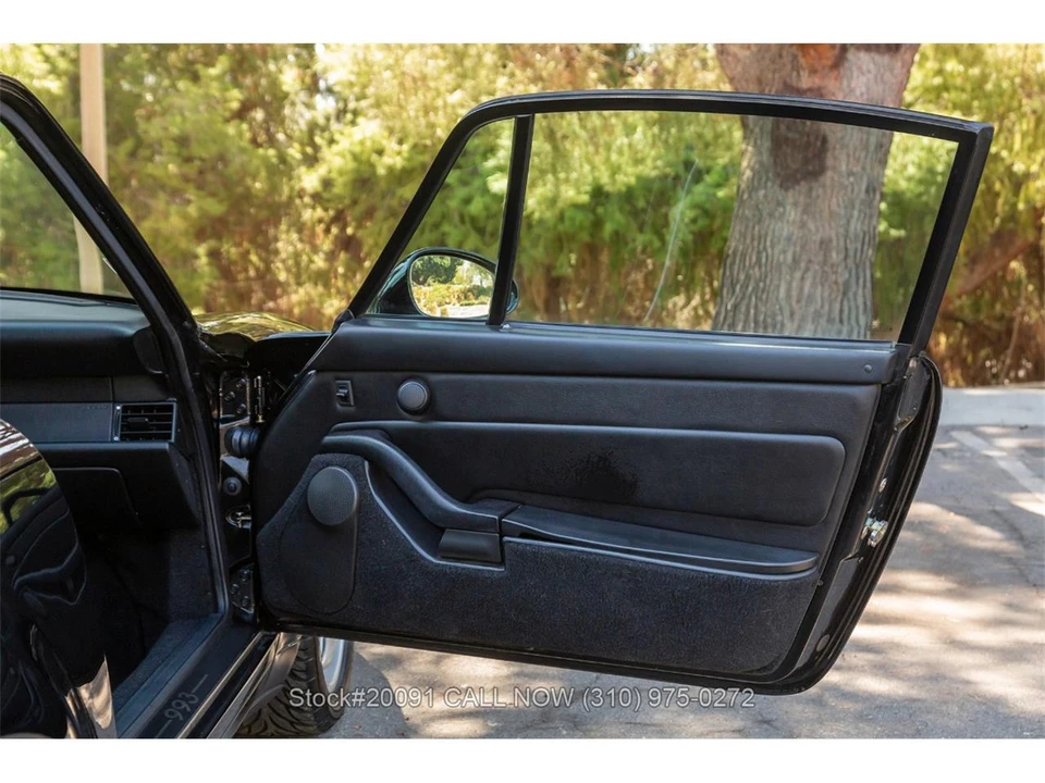 1996 Porsche 993 Carrera - Image 24 of 31