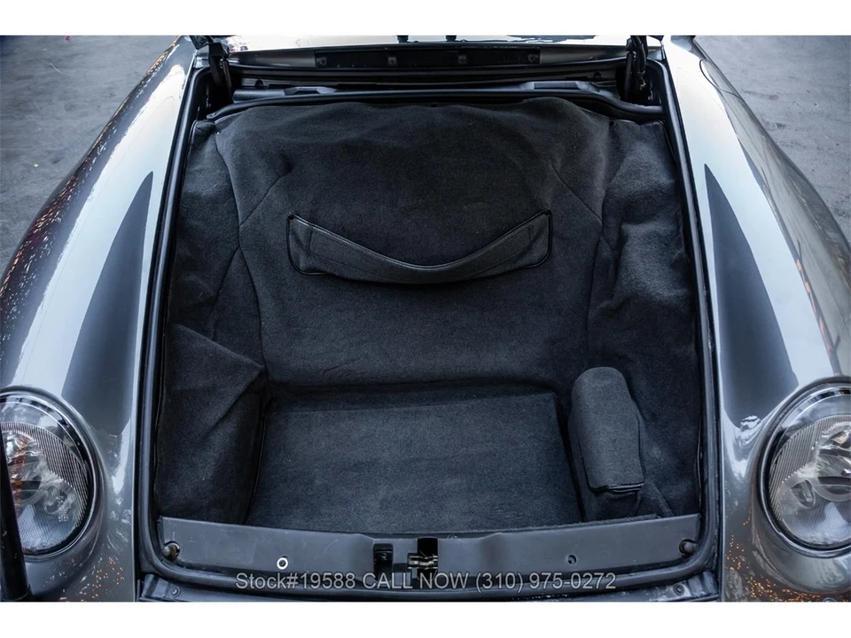 1996 Porsche 993 Carrera - Image 24 of 31
