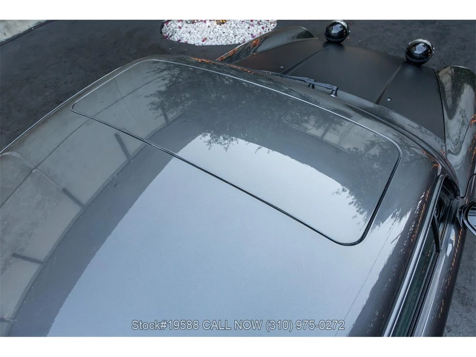 1996 Porsche 993 Carrera - Image 13 of 31