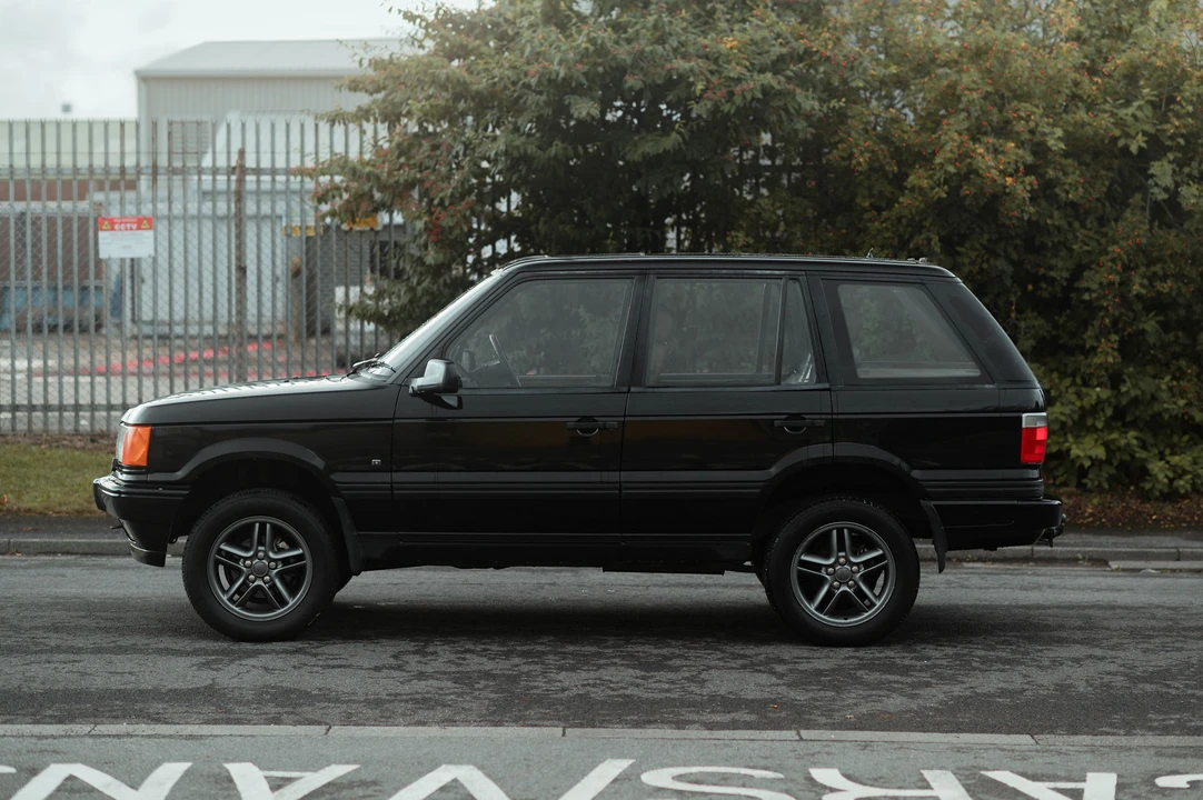 1996 Land Rover Range Rover P38A - Image 9 of 31