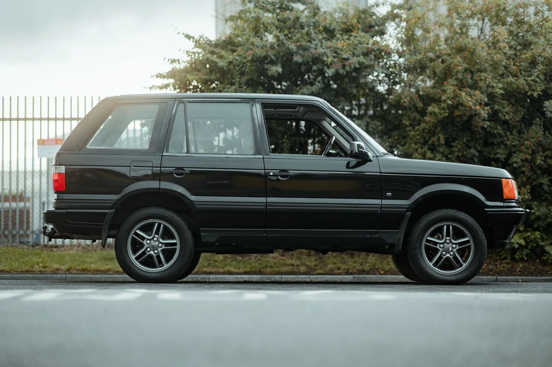 1996 Land Rover Range Rover P38A - Image 5 of 31