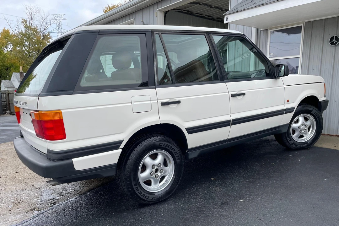 1996 Land Rover Range Rover P38A - Image 5 of 31