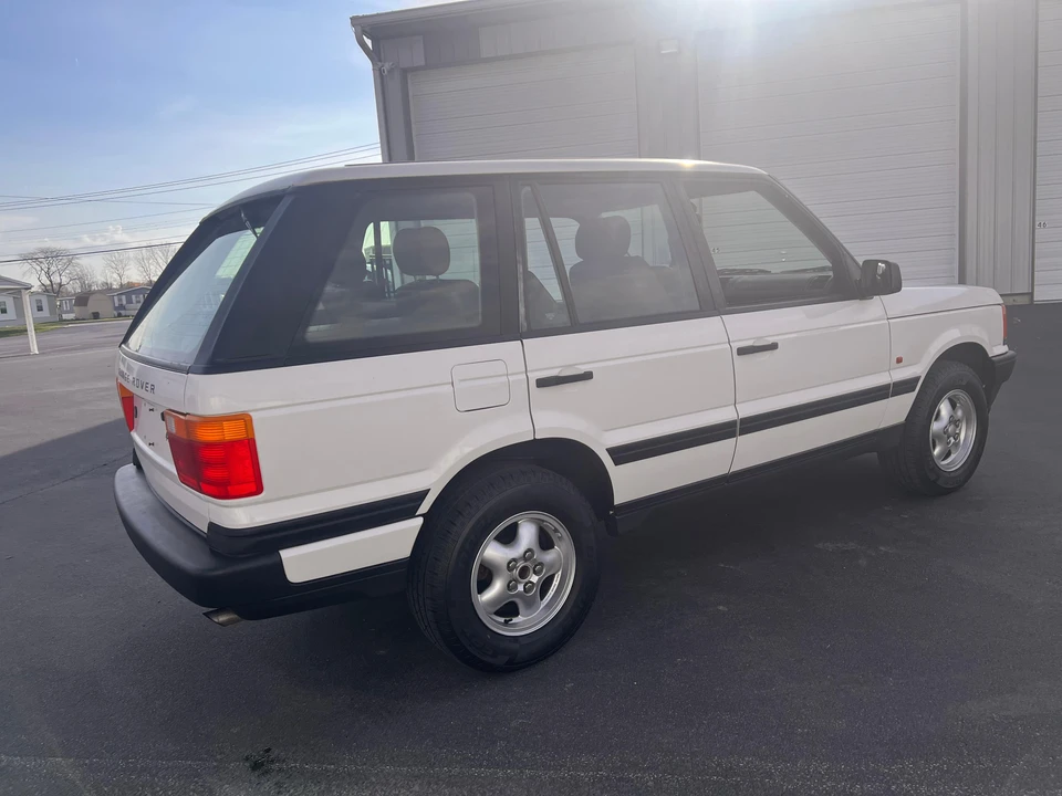 1996 Land Rover Range Rover P38A - Image 11 of 31