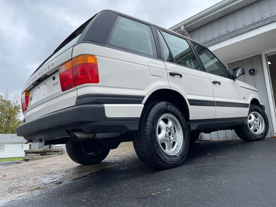 1996 Land Rover Range Rover P38A - Image 10 of 31