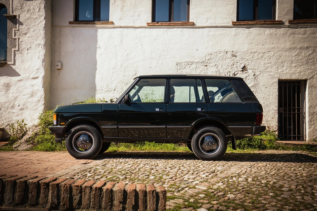 1996 Land Rover Range Rover Classic - Image 8 of 31