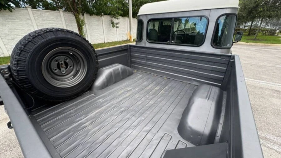 1996 Land Rover Defender 130 - Image 17 of 20