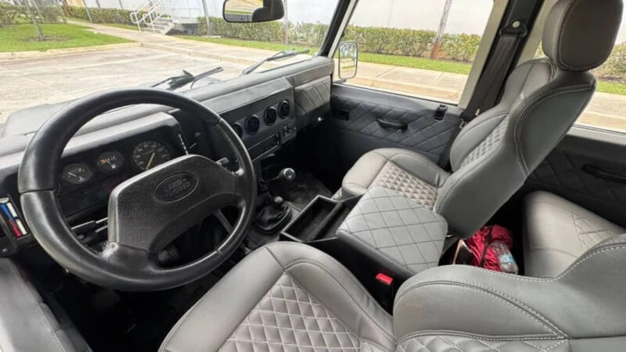 1996 Land Rover Defender 130 - Image 10 of 20