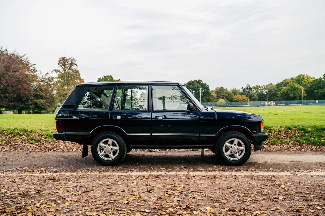 1996 Land Rover Range Rover Classic - Image 9 of 31