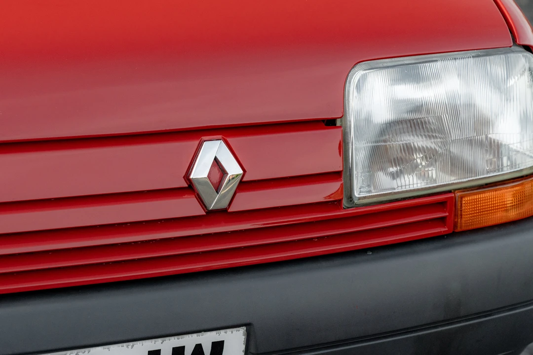 1996 Renault 5 - Image 23 of 31