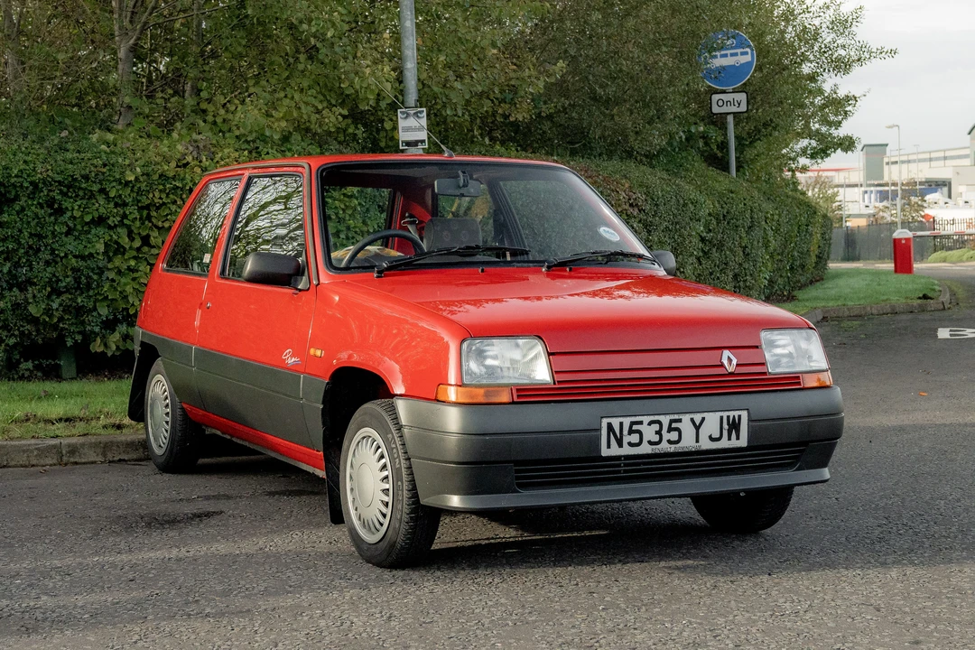 1996 Renault 5 - Image 2 of 31