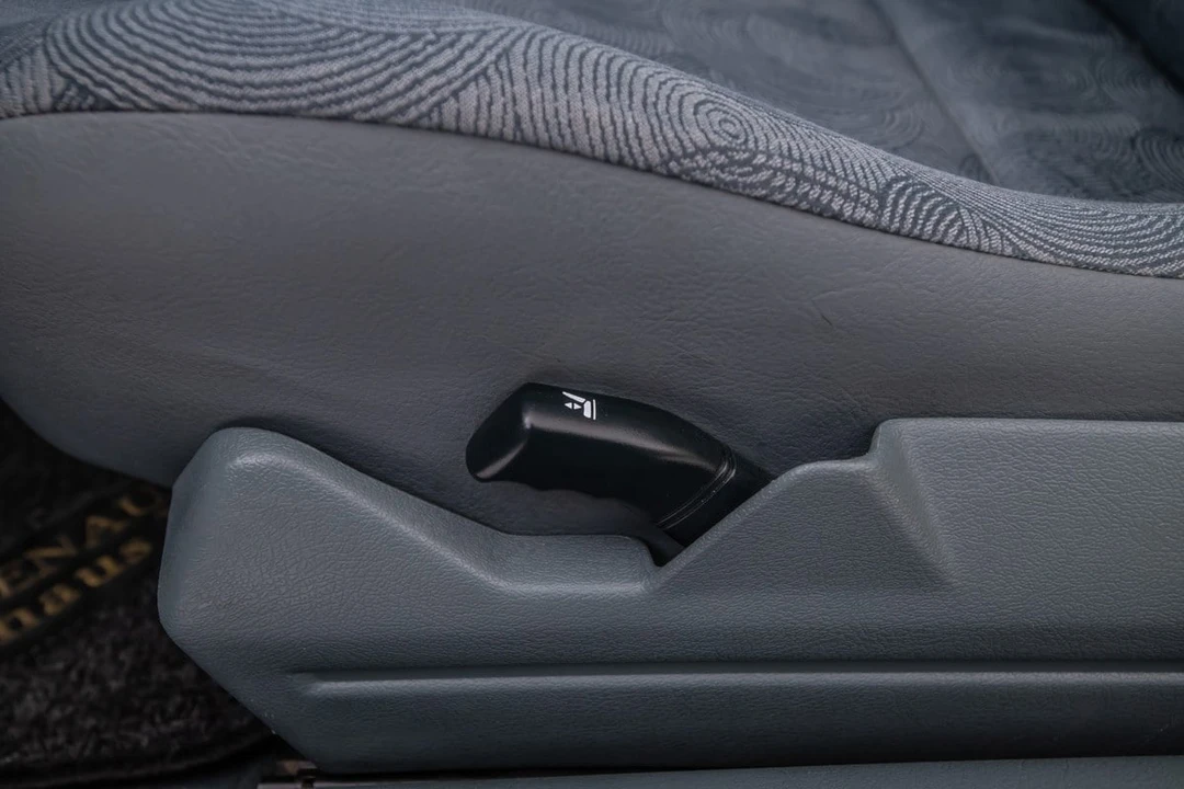 1996 Renault Megane 1st Gen - Image 20 of 30