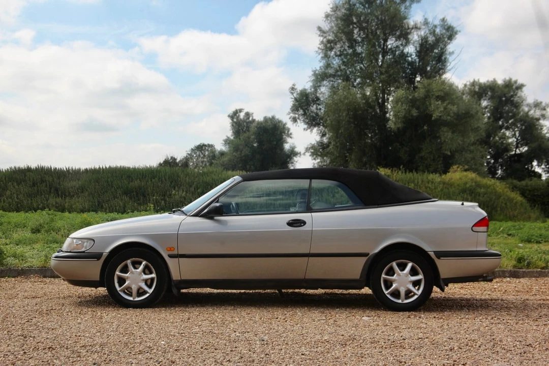 1996 Saab 900 2nd Gen - Image 18 of 30