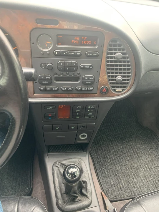 1996 Saab 900 2nd Gen - Image 10 of 15